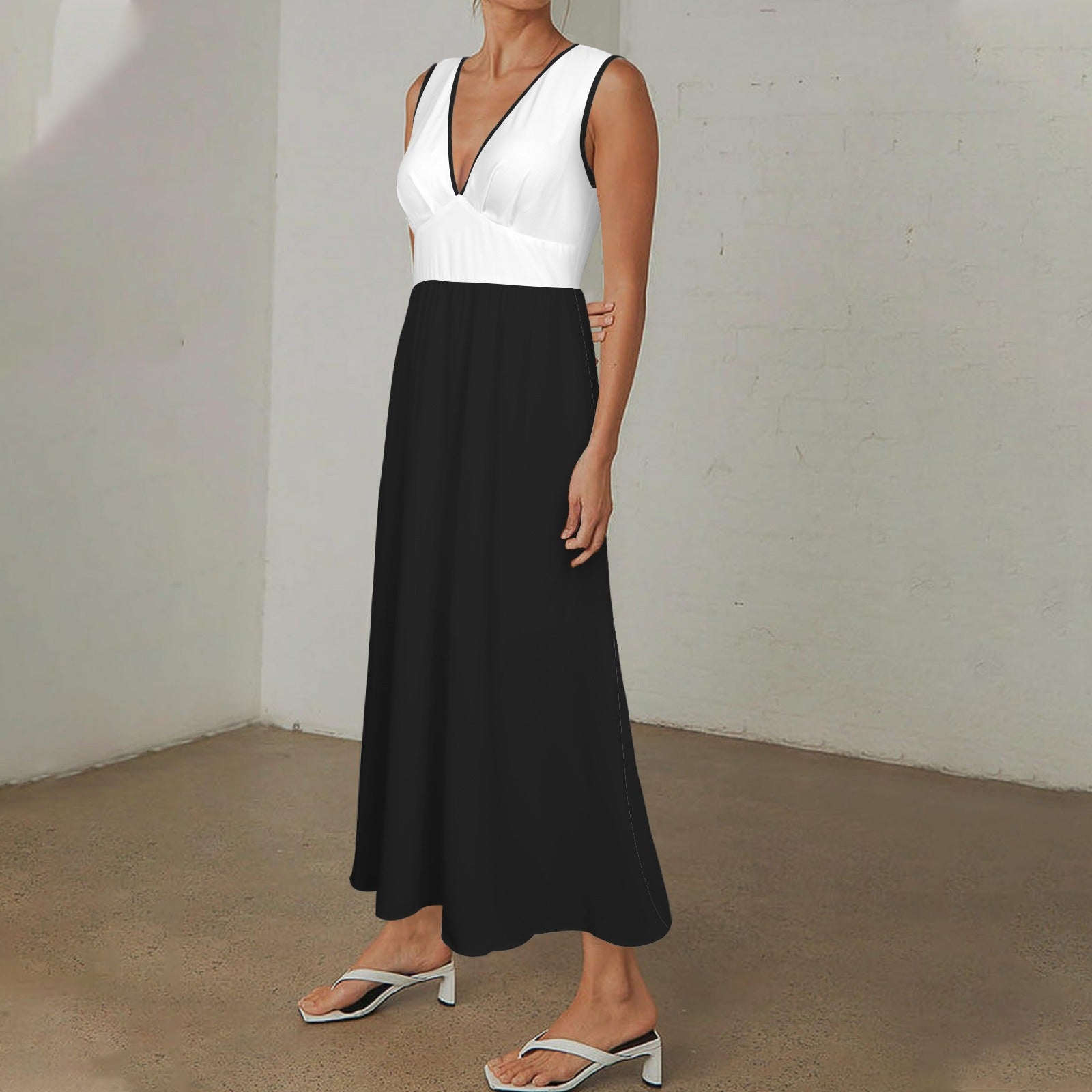 Deep V-Neck Sleeveless Hight Waisted Maxi Dress White Black